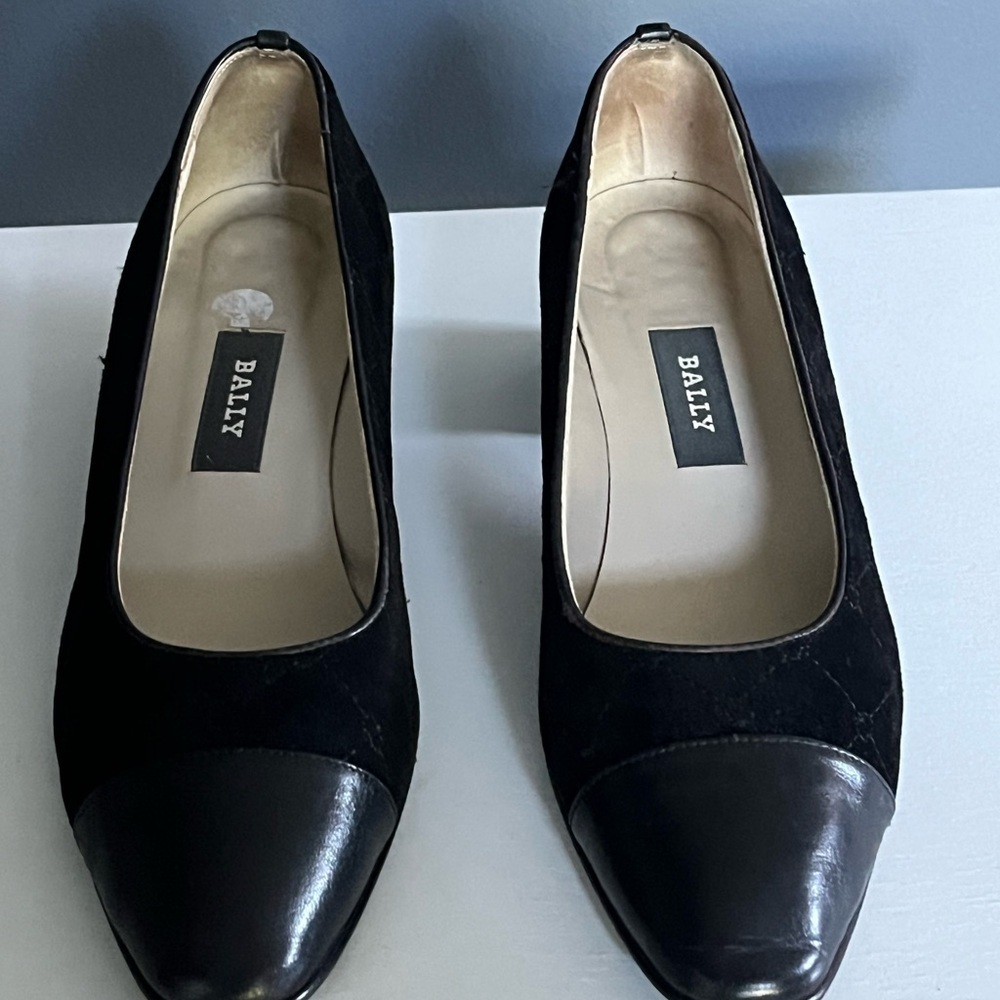 VTG Bally Black Suede Smooth Leather Combo Campanula Cap toe Pump Low Heel Sz 37 - Picture 2 of 13